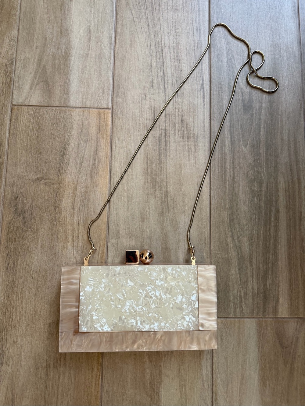 Amazon Pearlescent Cream Acrylic Crossbody Clutch with Gold Chain